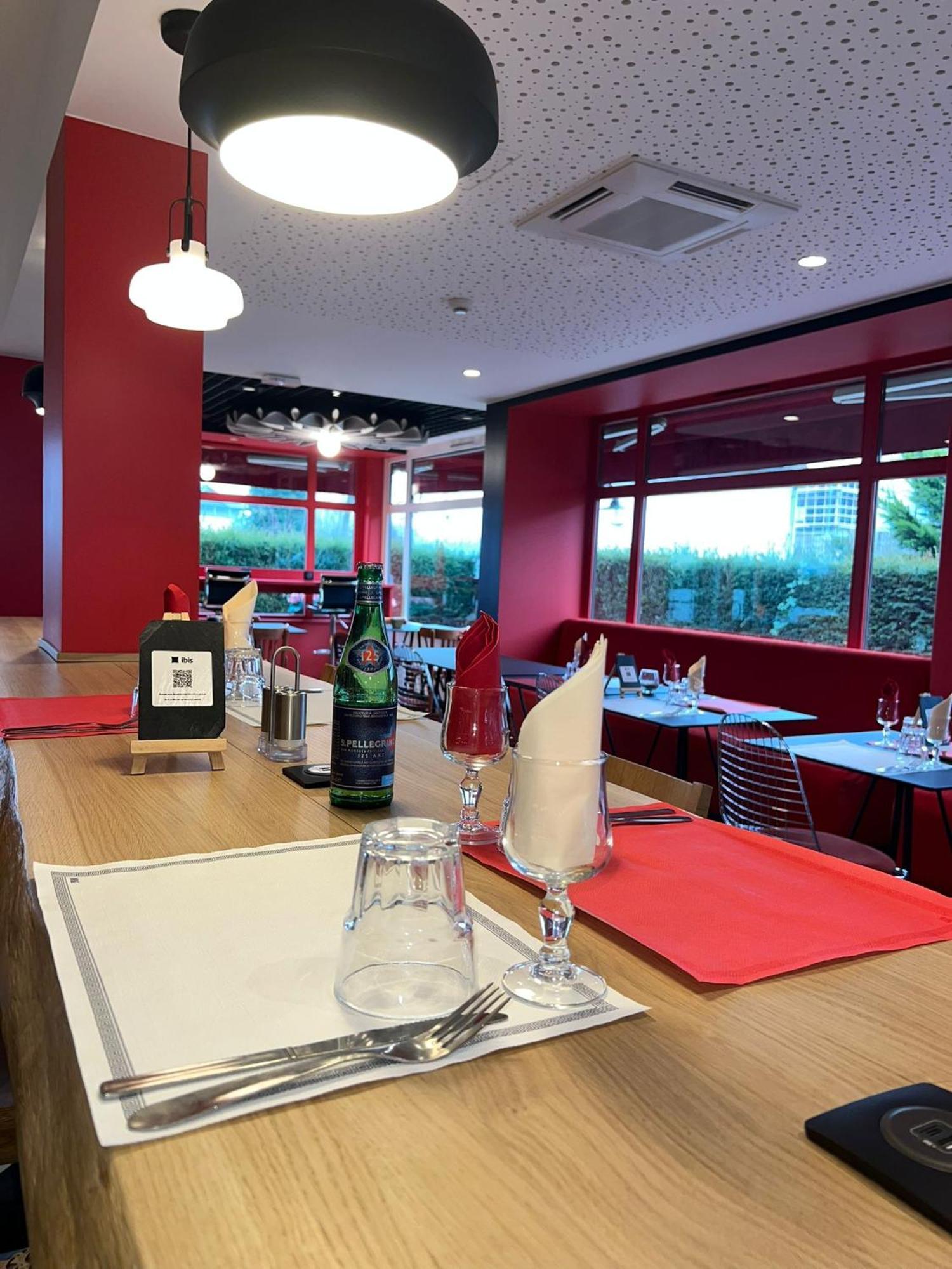 Готель Ibis Strasbourg Sud La Vigie Оствальд Екстер'єр фото